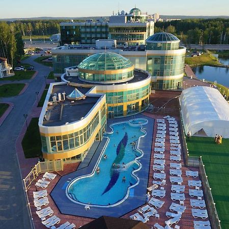 Ramada By Wyndham Yekaterinburg Hotel & Spa Luaran gambar
